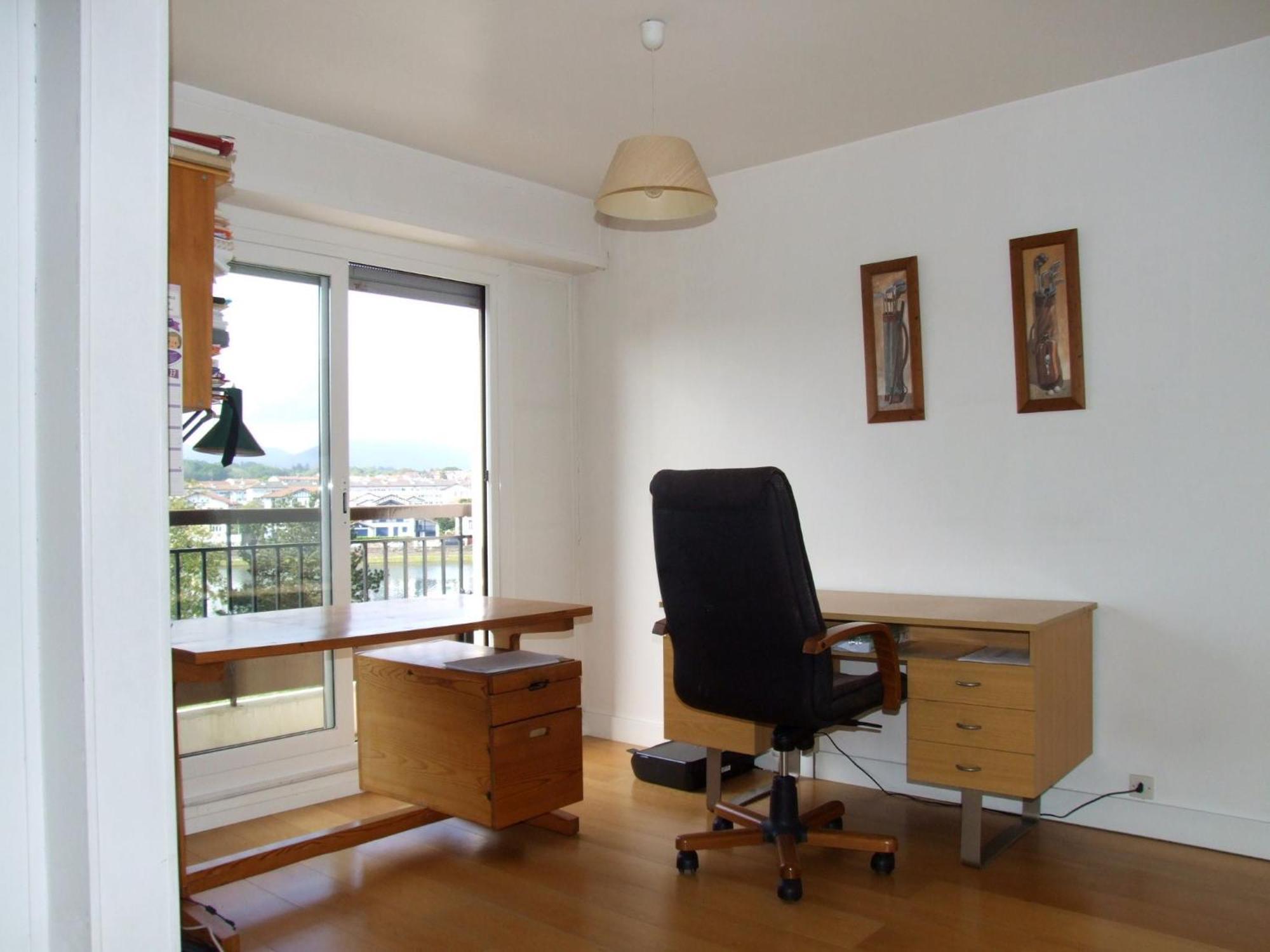 Apartment Dans Residence, Et Centre A Pied *